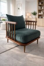 Фотелја ALEN во штоф Експонат